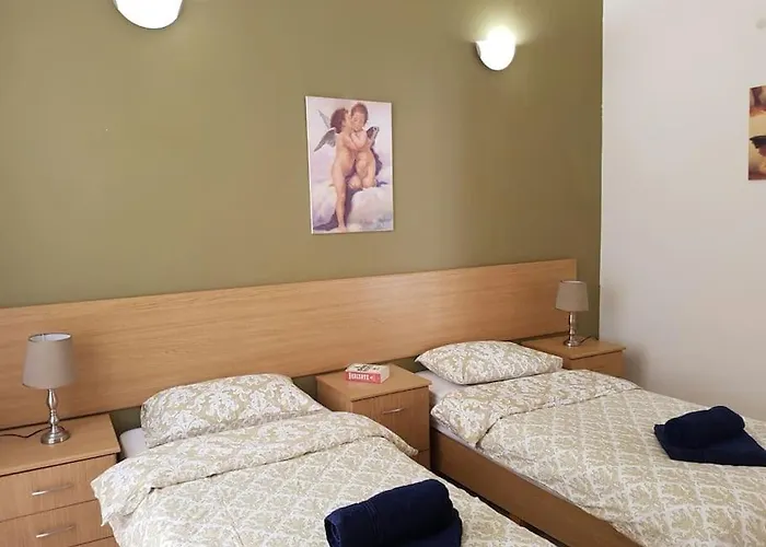 Valletta By Castille Square